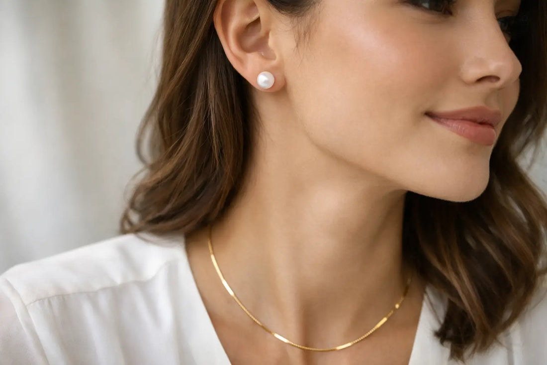 Can You Wear Pearl Earrings With Gold Necklace?