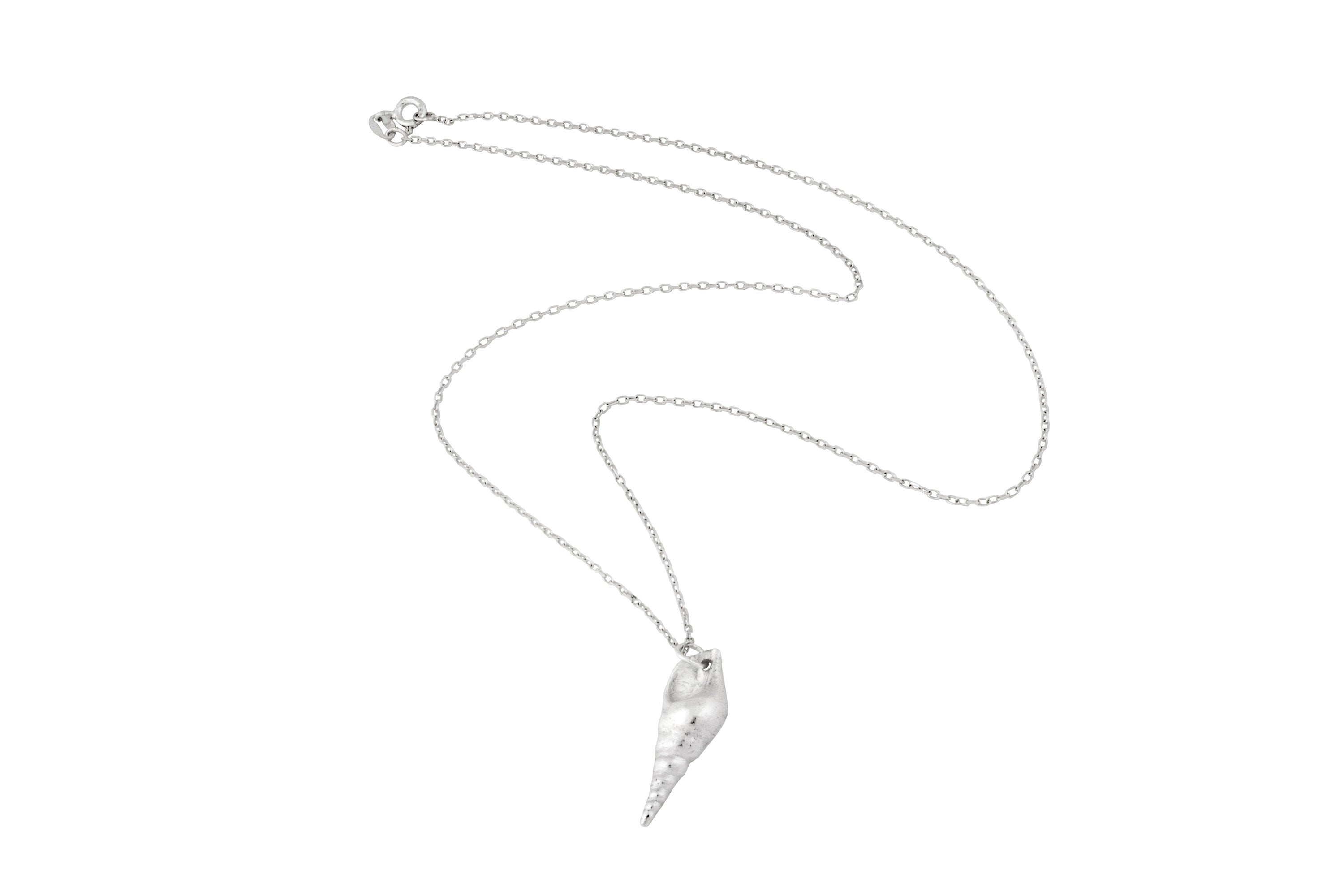 Fine silver seashell pendant necklace