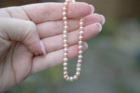 Natural Freshwater Pearl bracelet with 10ct Gold clasp, hand knotted